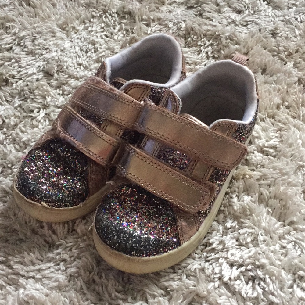 Carter’s sneakers